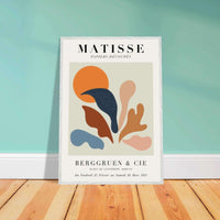 Coral Sun Paper Art - Elegant Décor with Stunning Papiers Découpés - Vibrantwalls