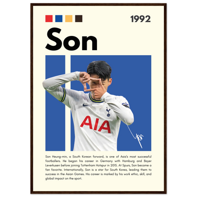 Son Heung-min Tottenham Hotspur Framed Football Poster A1 (59.4 x 84.1 cm) Dark wood frame Vibrantwalls